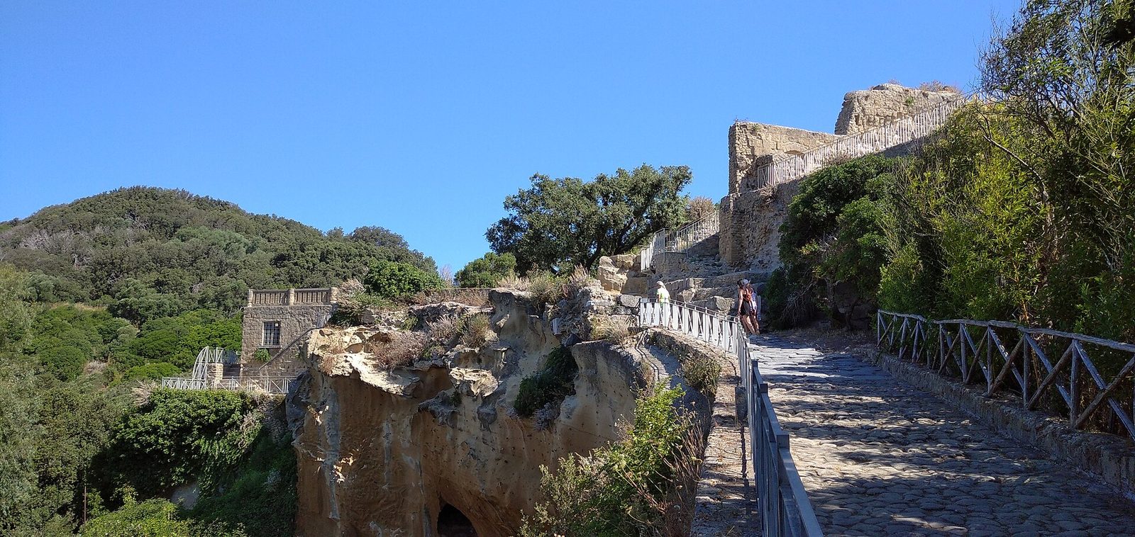 The path up to the ancient acropolis of Cuma through the archaeological park